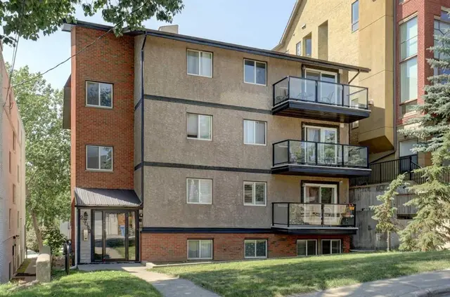 2308 17B Street SW #302