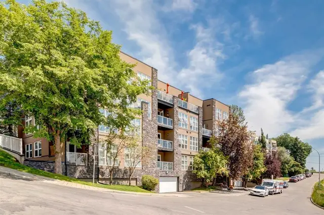 532 5 Avenue NE #101
