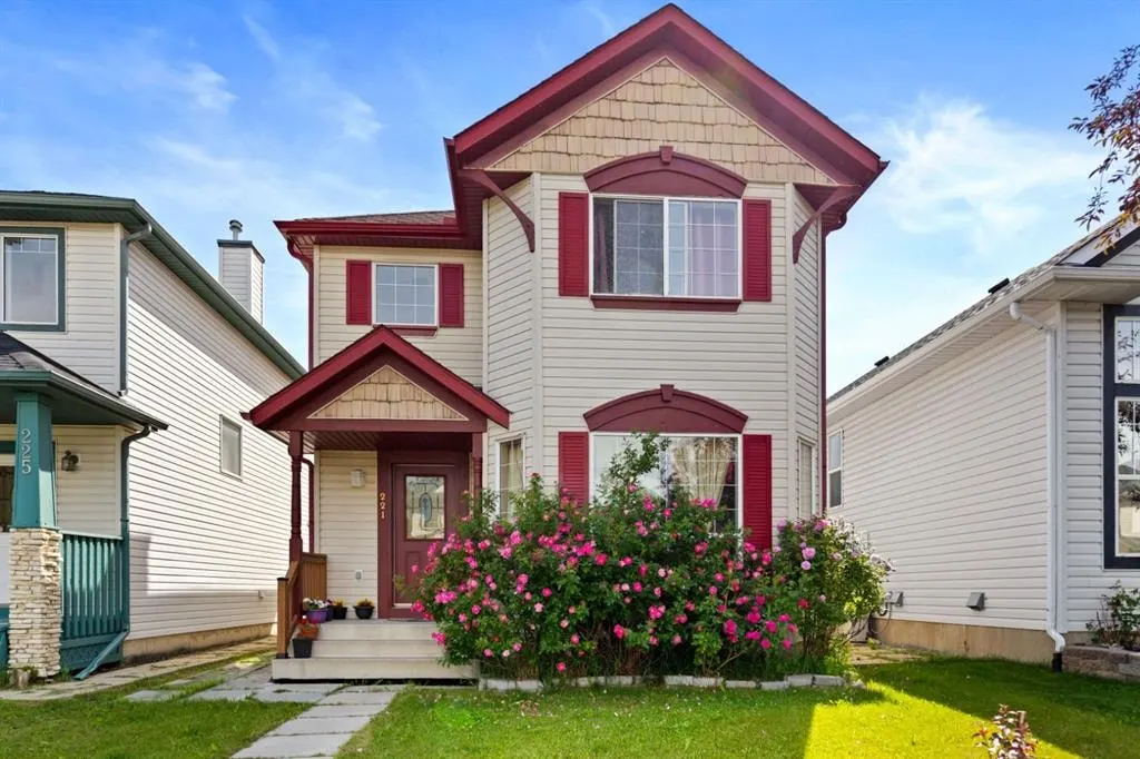 221 Tarington Close NE — photo 2