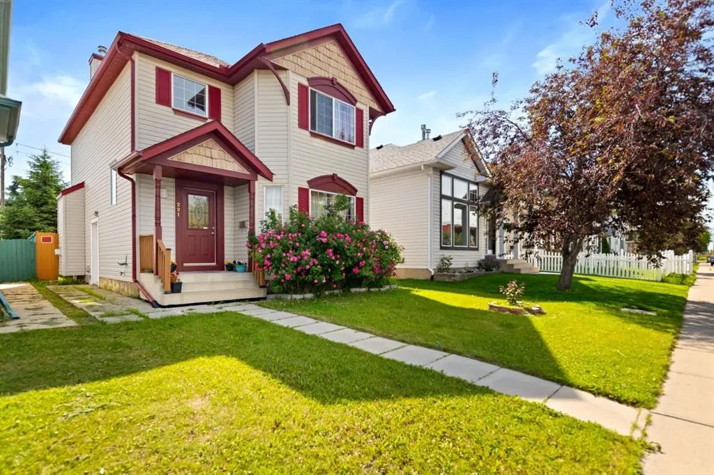 221 Tarington Close NE — photo 3