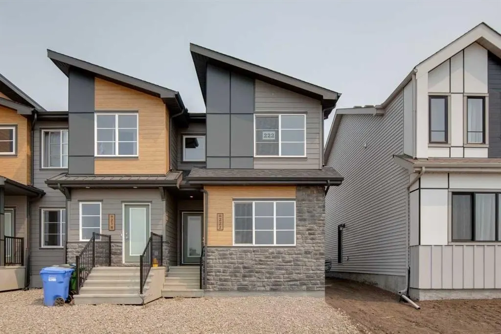 222 Heartwood Parade SE — photo 2