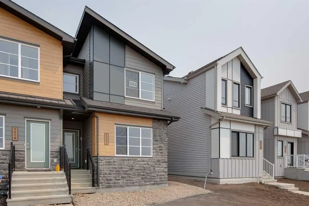 222 Heartwood Parade SE — photo 3