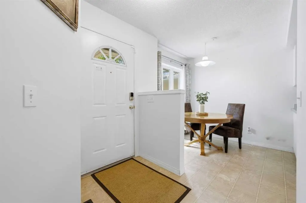 388 Sandarac Drive NW #92 — photo 2