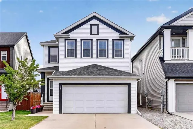 18 Copperstone Drive SE