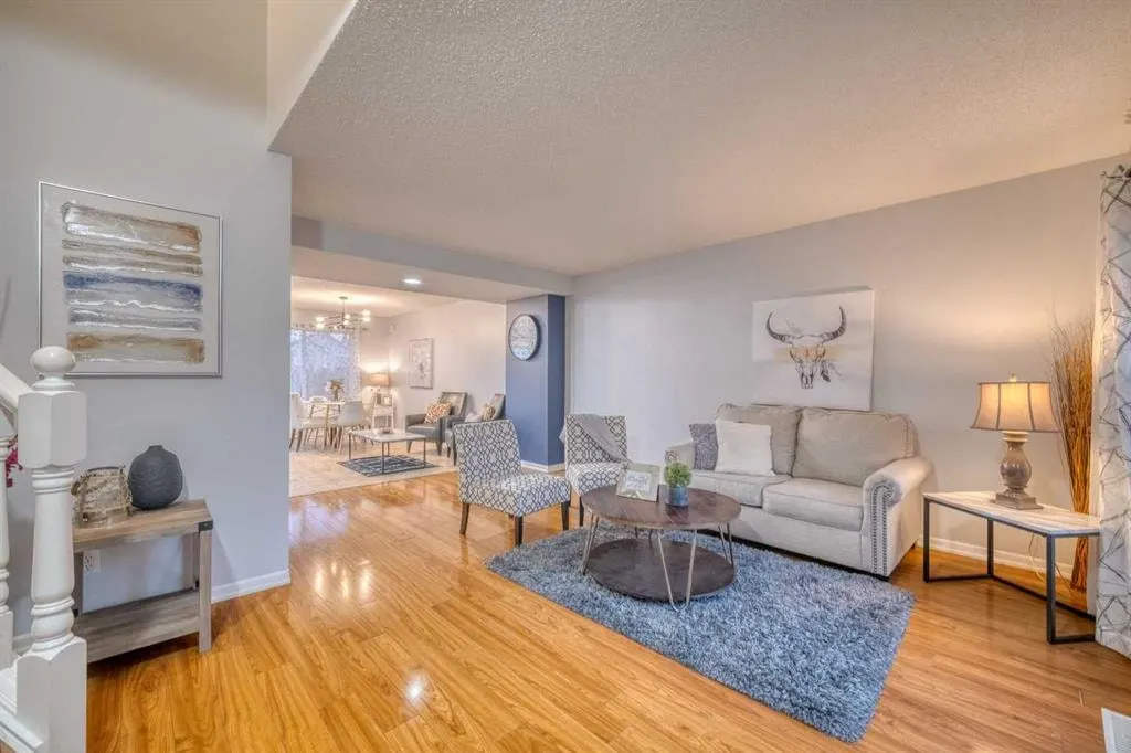 81 Prestwick Avenue SE — photo 3