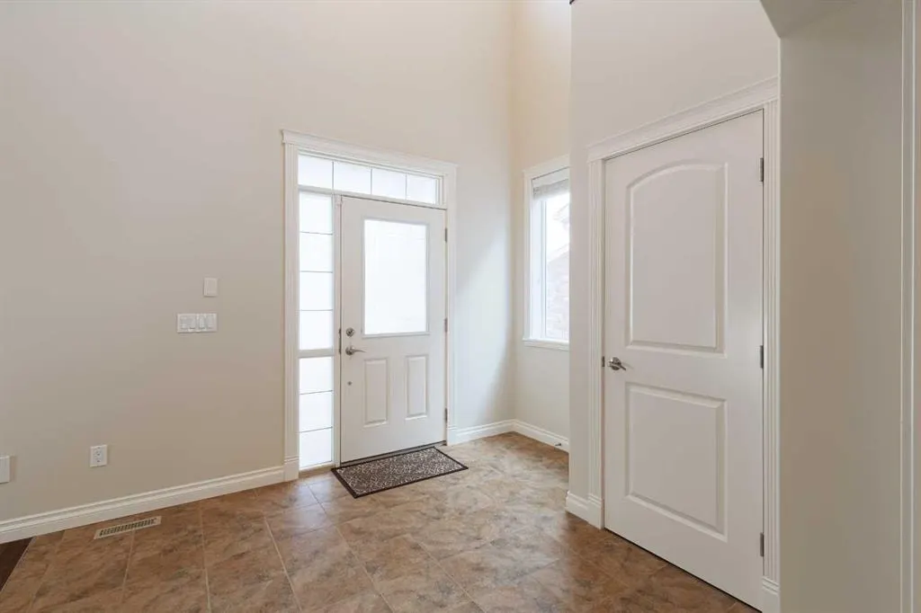 97 Aspenshire Drive SW — photo 2