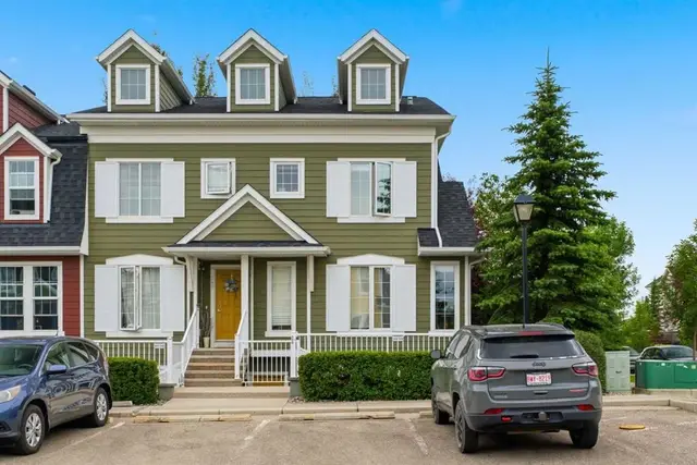 550 Mckenzie Towne Close SE