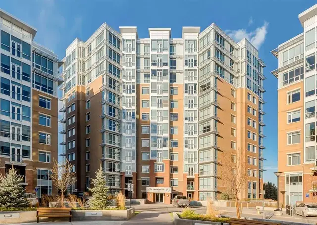 32 Varsity Estates Circle NW #408
