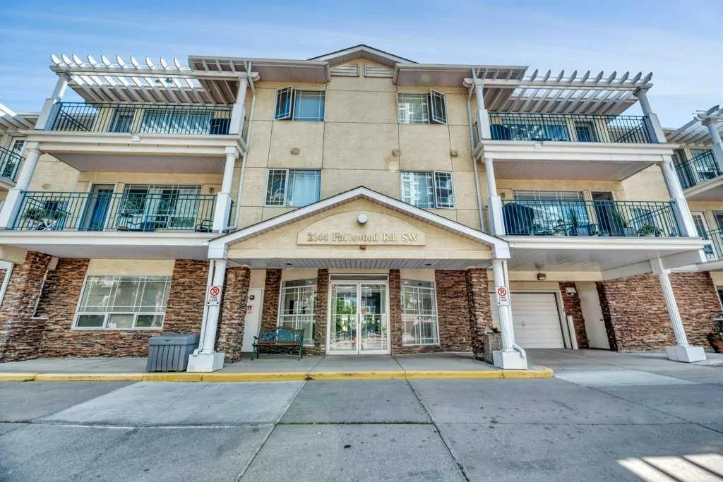 2144 Paliswood Road SW #211 — photo 2