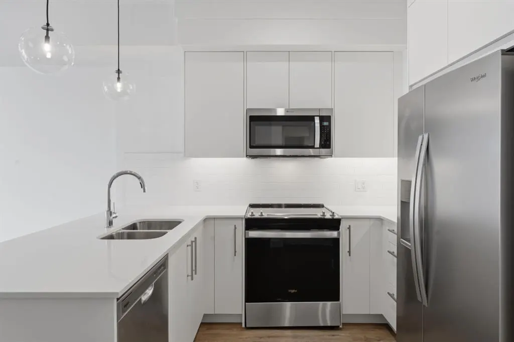 265 Wolf Willow Boulevard SE #2110 — photo 3