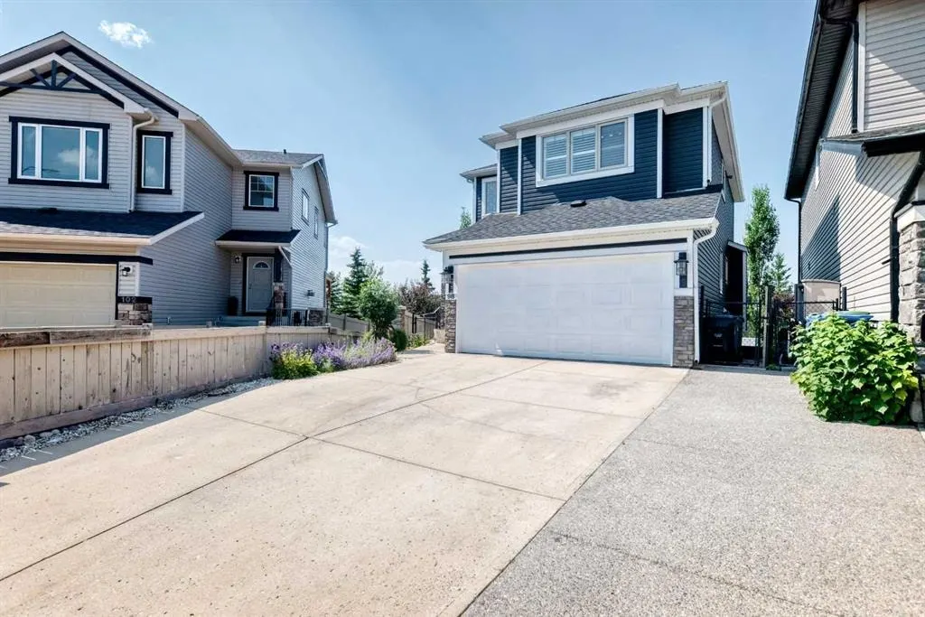 98 Panamount Villas NW — photo 2