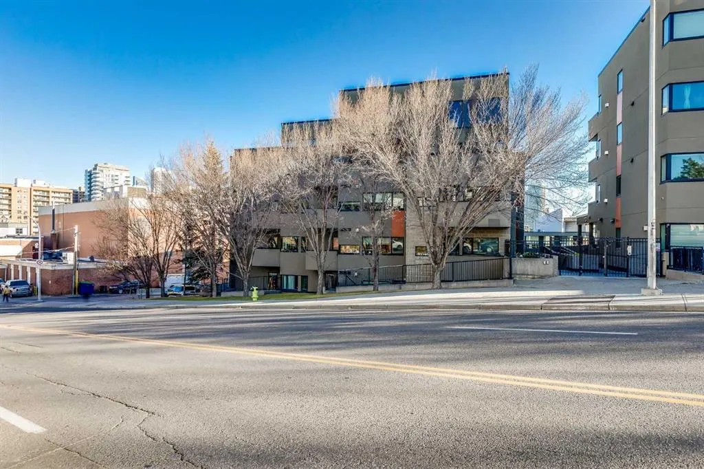 1818 14 Street SW #206 — photo 2