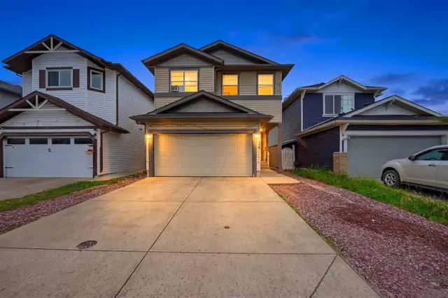140 Tarawood Grove NE