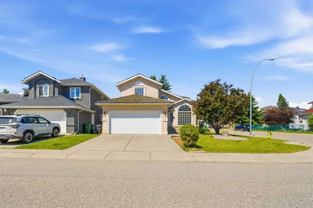 71 Woodpark Close SW