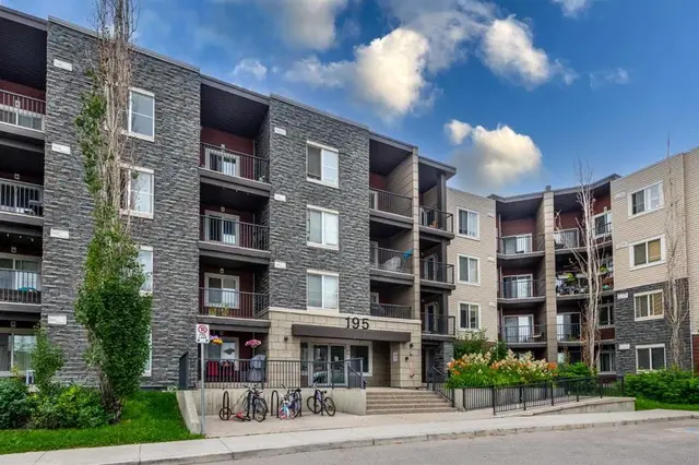 195 Kincora Glen Road NW #423