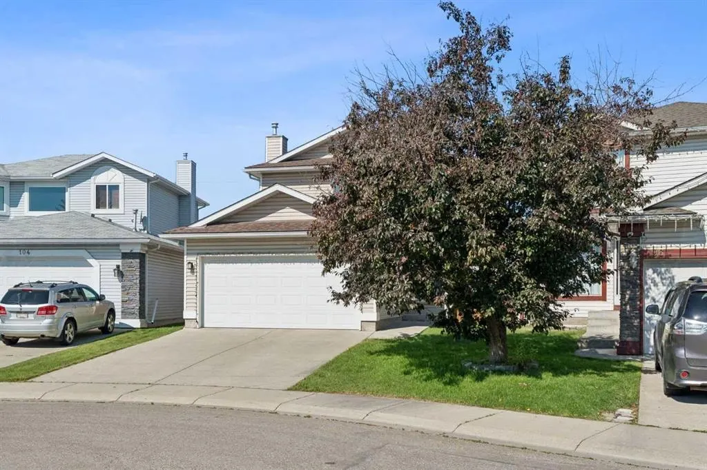 100 Applemont Close SE — photo 3