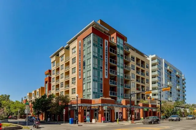 1110 3 Avenue NW #207
