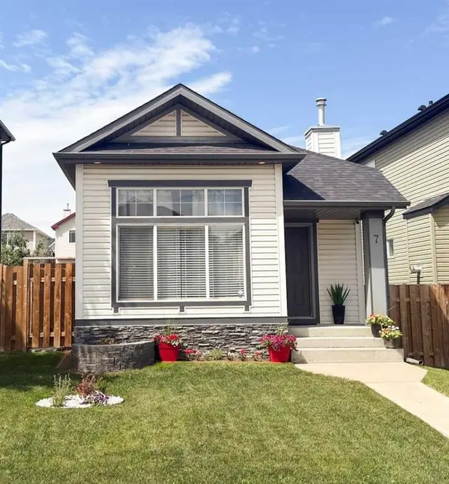 7 Bridlecrest Boulevard SW