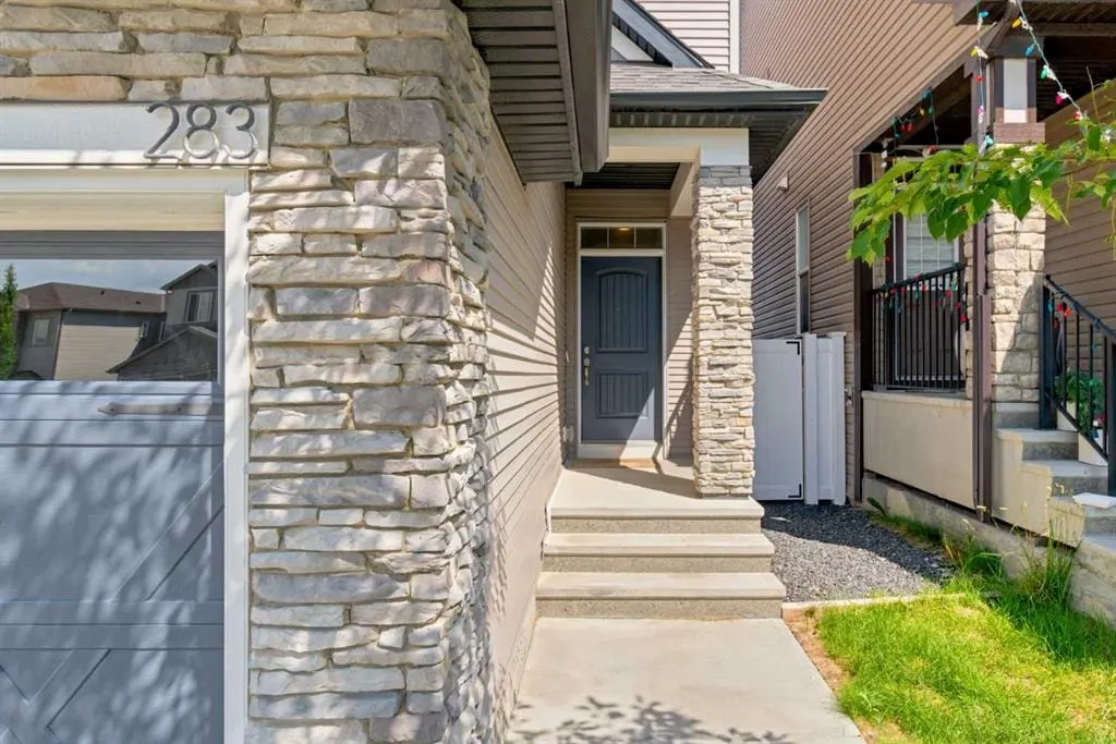 283 Nolanhurst Crescent NW — photo 3