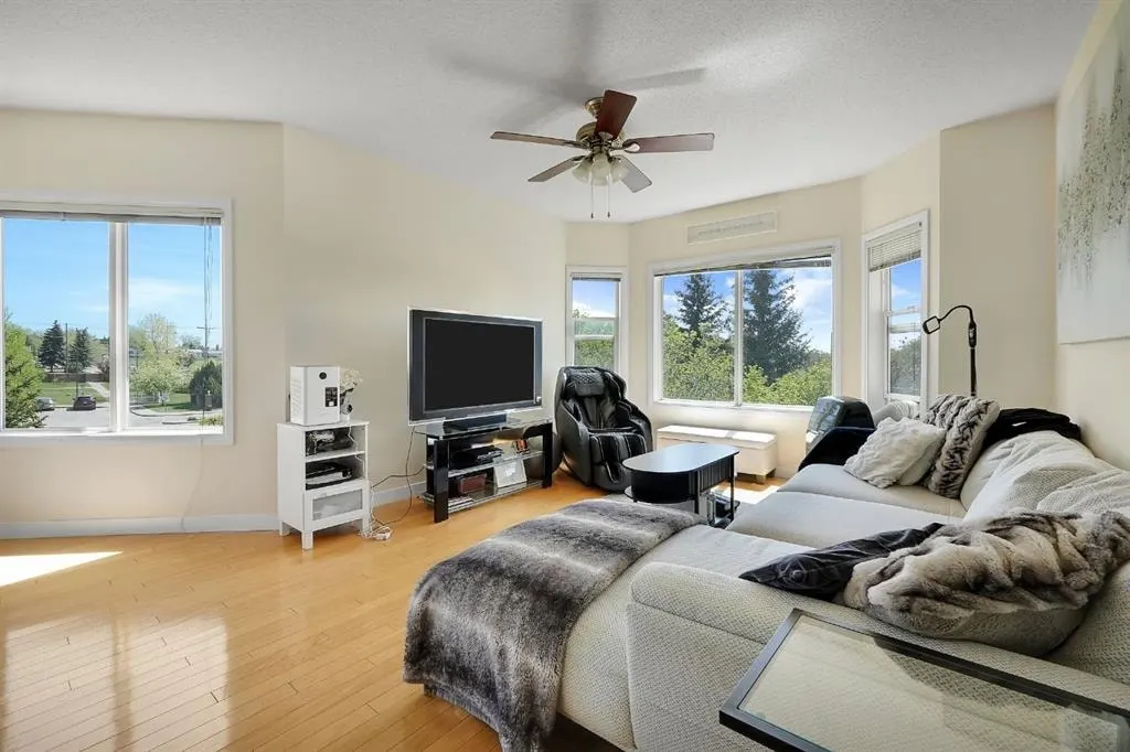 1920 14 Avenue NE #227 — photo 2