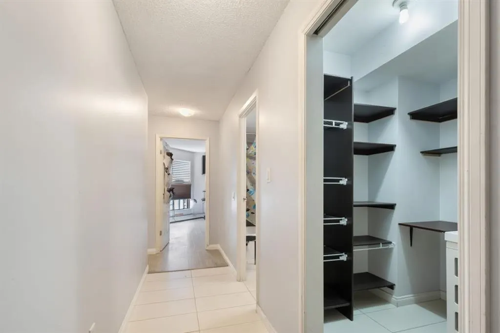 1900 25A Street SW #408 — photo 2