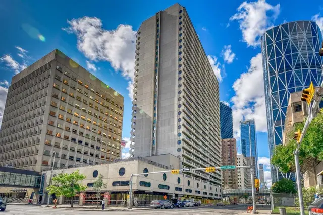 221 6 Avenue SE #2209