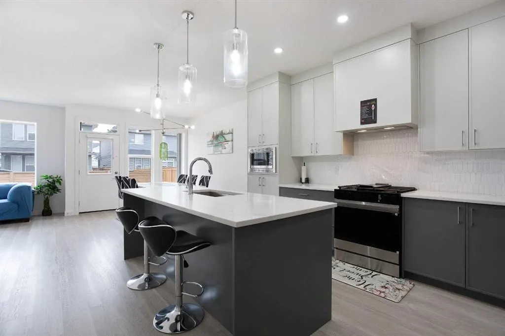 91 Copperhead Grove SE — photo 3