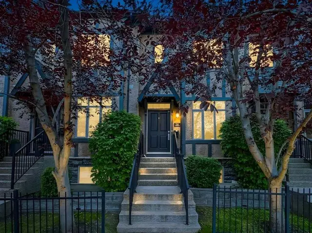 6 Scarpe Drive SW #20