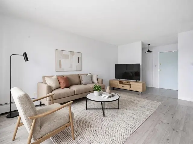 523 15 Avenue SW #405