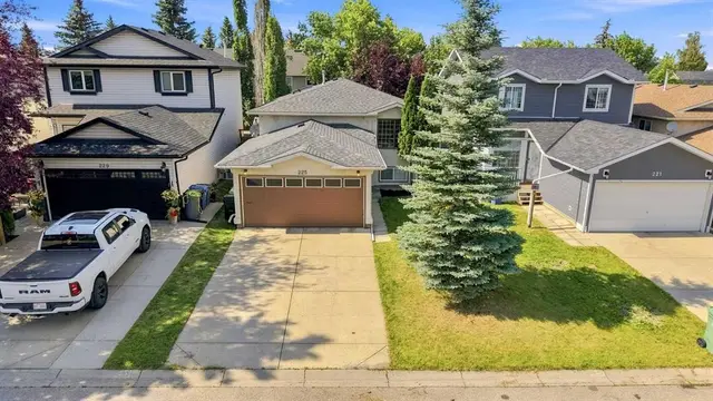 225 Harvest Glen Place NE