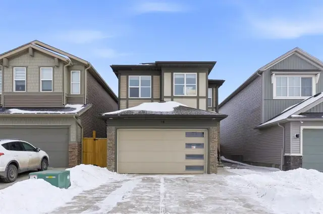 14 Belvedere Point SE