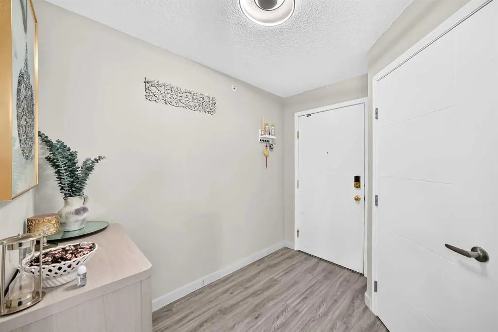 6635 25 Avenue NE #1301 — photo 3