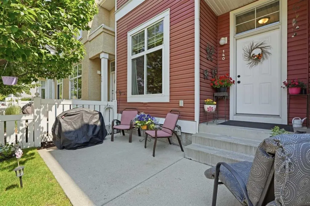140 Promenade Way SE — photo 2