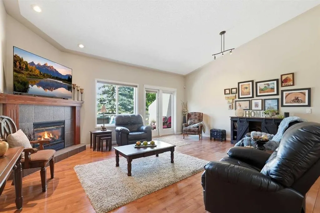 120 Sierra Morena Landing SW — photo 3