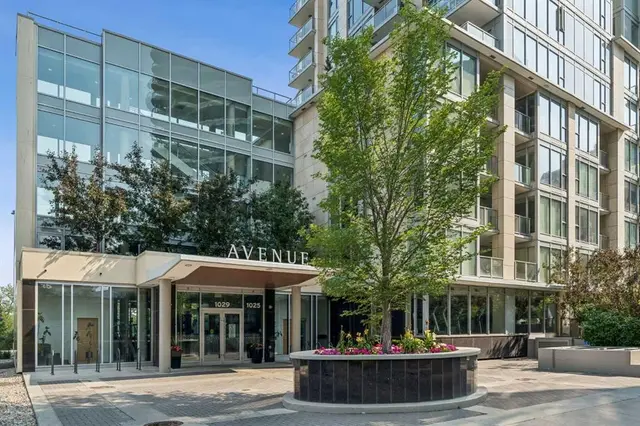 1025 5 Avenue SW #907