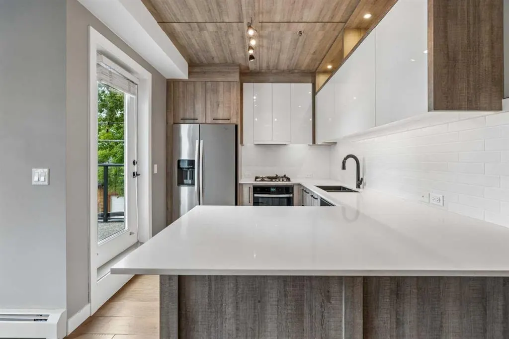 2702 17 Avenue SW #209 — photo 3