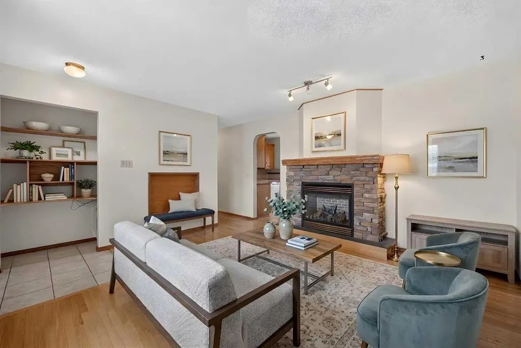4639 Marbank Drive — photo 2