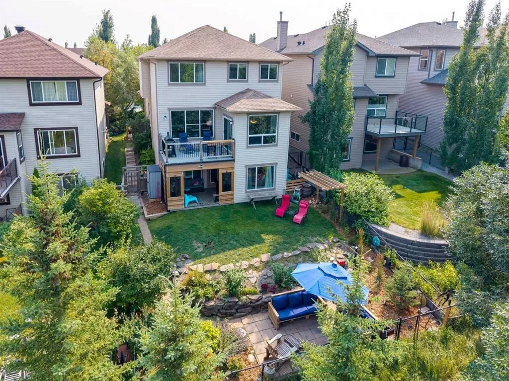 130 Tuscany Valley Green NW — photo 2
