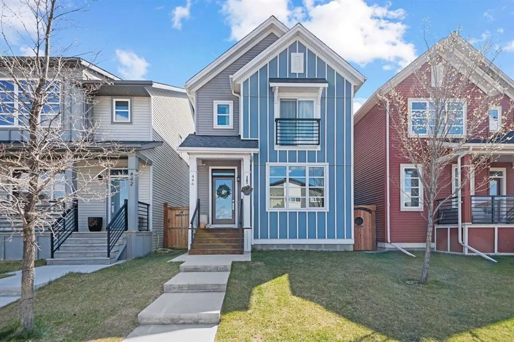446 Walgrove Way SE — photo 1
