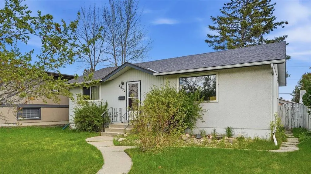 9032 Fairmount Drive SE — photo 2