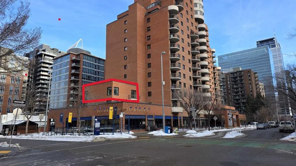 738 3 Avenue SW #309 — photo 2