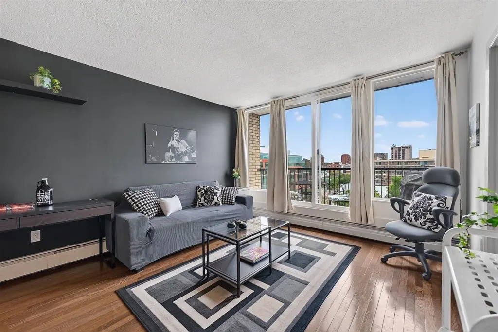 505 19 Avenue SW #606 — photo 3