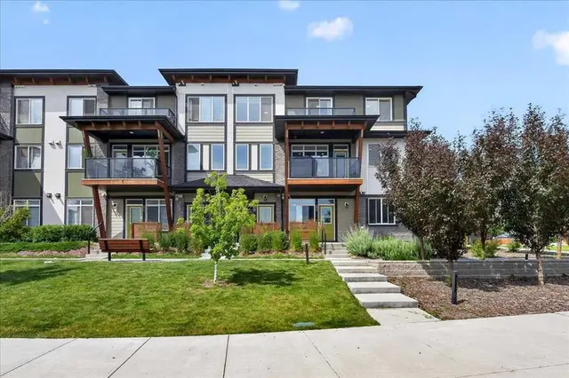 230 Seton Passage SE #79