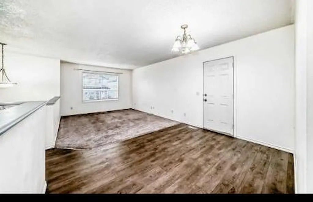 202 Saddlemead Green NE — photo 2