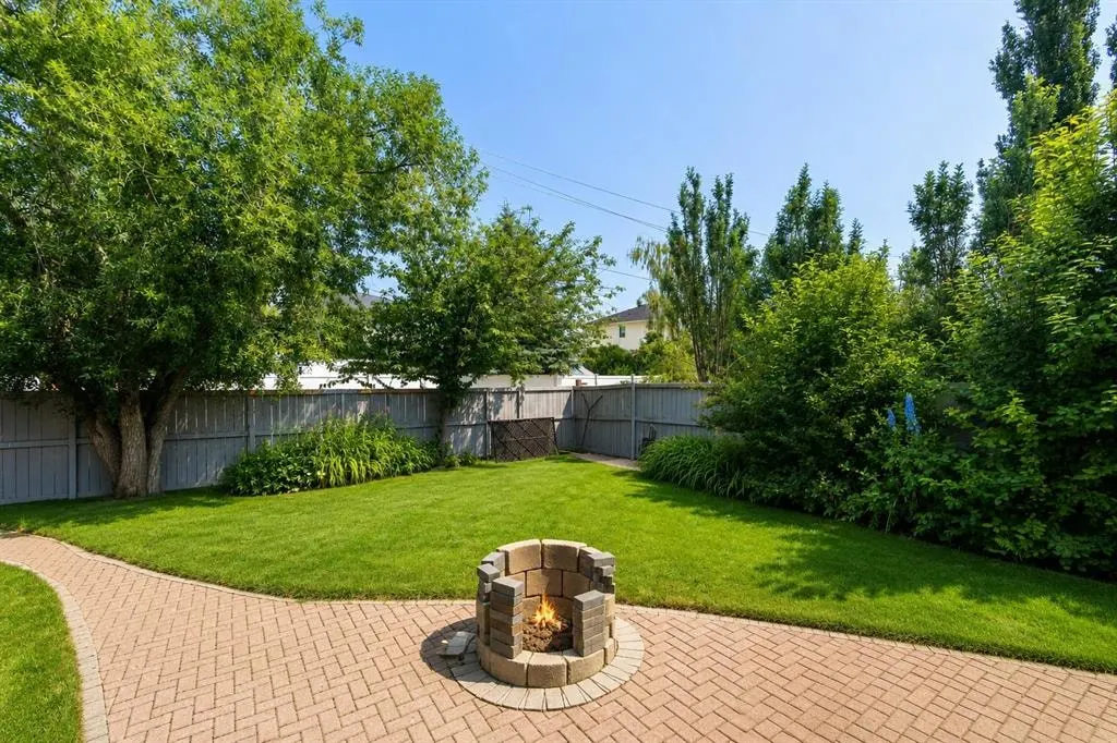 136 Harvest Hills Drive NE — photo 3