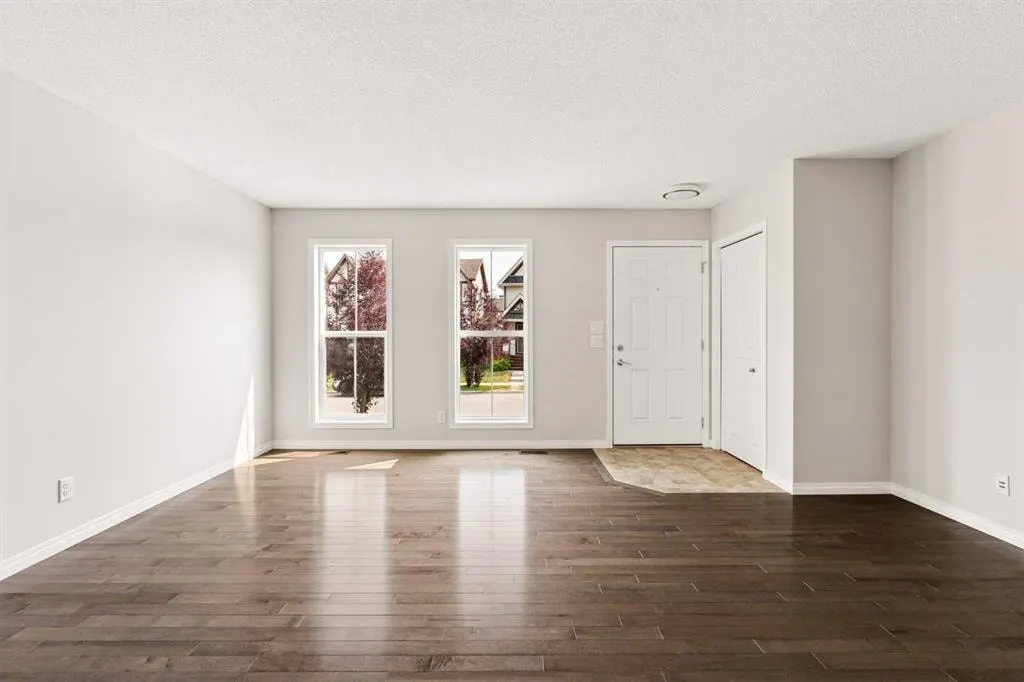 59 Elgin Meadows Park SE — photo 3