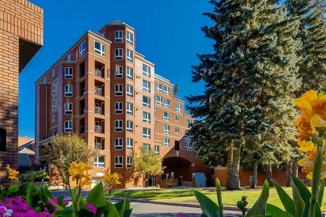 400 Eau Claire Avenue SW #7101