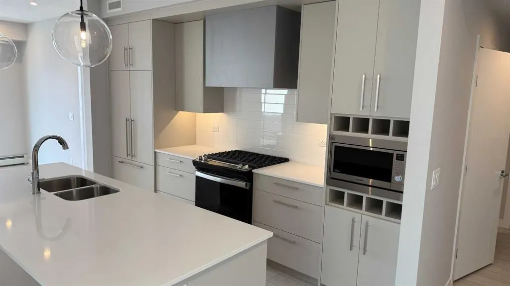 8370 Broadcast Avenue SW #609 — photo 2