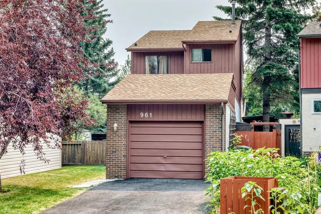 961 Ranchview Crescent NW — photo 2