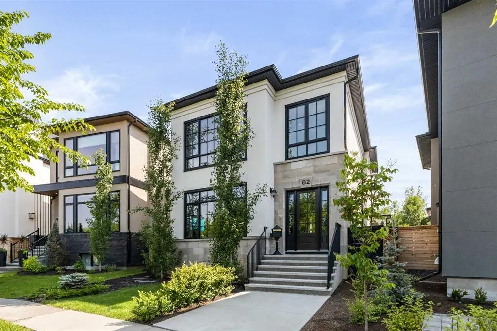 82 Valour Circle SW — photo 2